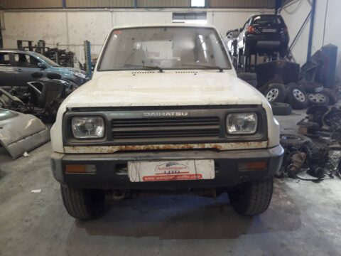 REJILLA DELANTERA DAIHATSU