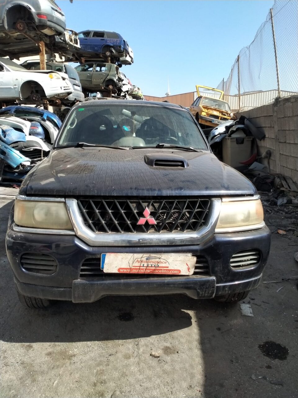 REJILLA DELANTERA MITSUBISHI MONTERO SPORT (K90) 2.5 TD GLS