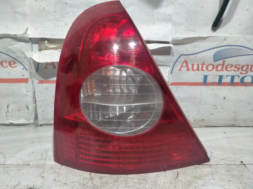 PILOTO TRASERO IZQUIERDO RENAULT CLIO II FASE II (BCB0) Authentique