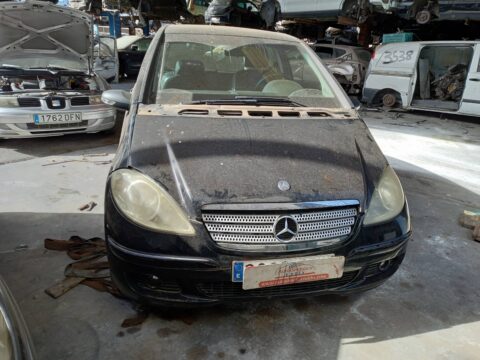 REJILLA DELANTERA MERCEDES-BENZ CLASE A (BM 169) A 150 A-Edition (169.031)