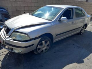 MANDO ELEVALUNAS DELANTERO IZQUIERDO SKODA OCTAVIA BERLINA (1Z3) Active - fotografía 2