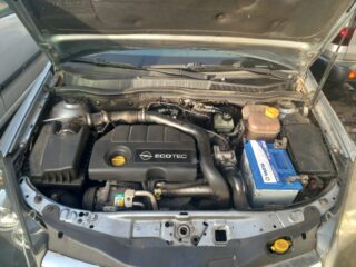 FARO DERECHO OPEL ASTRA H BERLINA Cosmo - fotografía 4