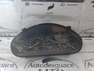 CUADRO INSTRUMENTOS BMW SERIE 3 BERLINA (E36) 316i - fotografía 1