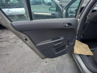 MANDO ELEVALUNAS DELANTERO IZQUIERDO OPEL ASTRA H BERLINA Cosmo - fotografía 3