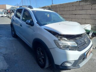 MANDO ELEVALUNAS DELANTERO IZQUIERDO DACIA SANDERO II Comfort - fotografía 5