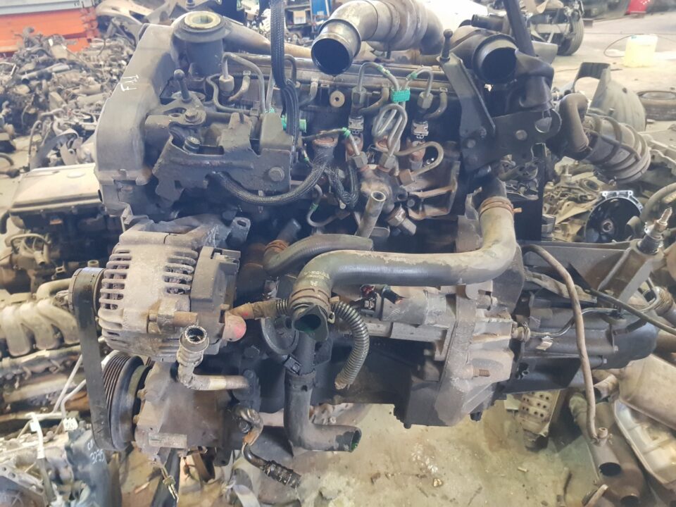 MOTOR COMPLETO NISSAN NOTE (E11E) Tekna