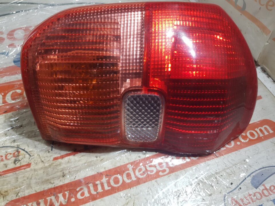 PILOTO TRASERO IZQUIERDO TOYOTA RAV4 (A2) 1.8 Luna