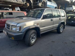 PILOTO MATRICULA ISUZU TROOPER - fotografía 3