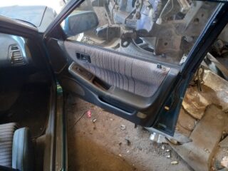 MANDO ELEVALUNAS DELANTERO IZQUIERDO MAZDA 323 BERLINA (BG) - fotografía 2