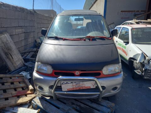 CAJA RELES FUSIBLES NISSAN VANETTE CARGO (HC23) Familiar (5 asientos)
