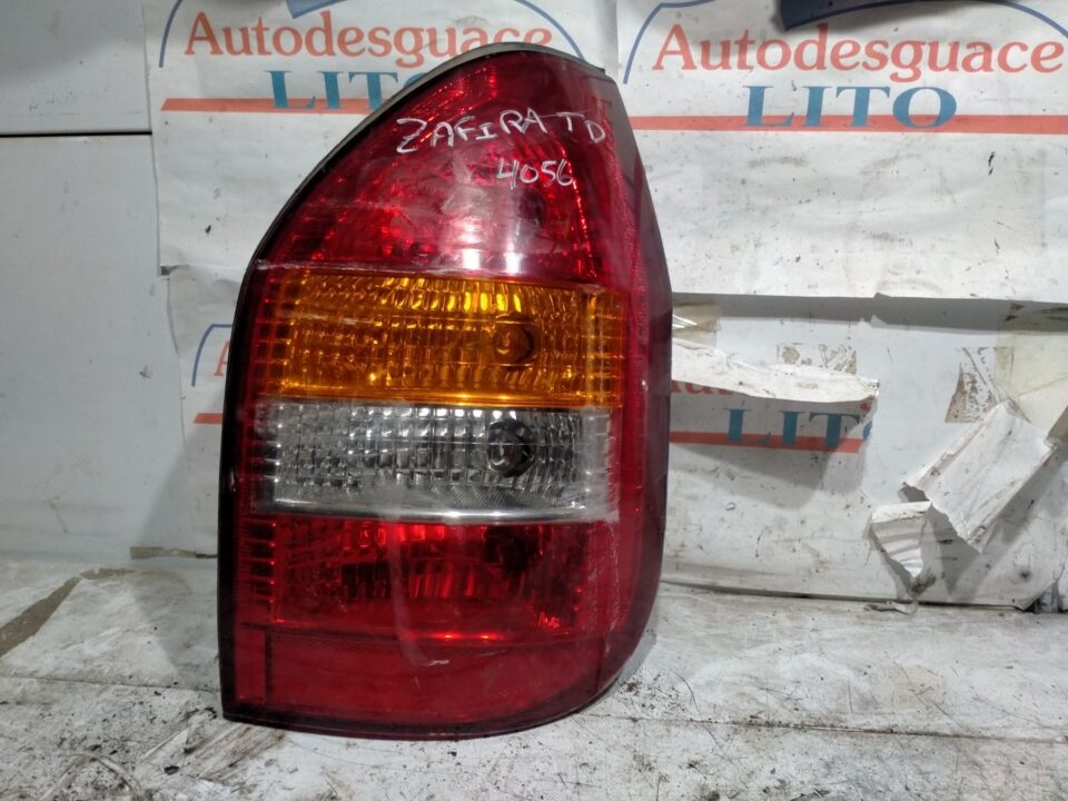 PILOTO TRASERO DERECHO OPEL ZAFIRA A Elegance