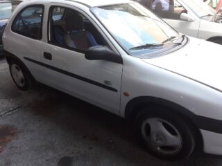 PILOTO TRASERO DERECHO OPEL CORSA B Edition 2000 - fotografía 5