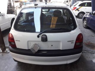PILOTO TRASERO DERECHO OPEL CORSA B Edition 2000 - fotografía 6