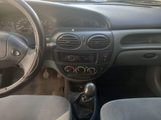 CUADRO INSTRUMENTOS RENAULT MEGANE I BERL. BERL. CON PORTÓN (BA0) 1.4e RL - fotografía 4