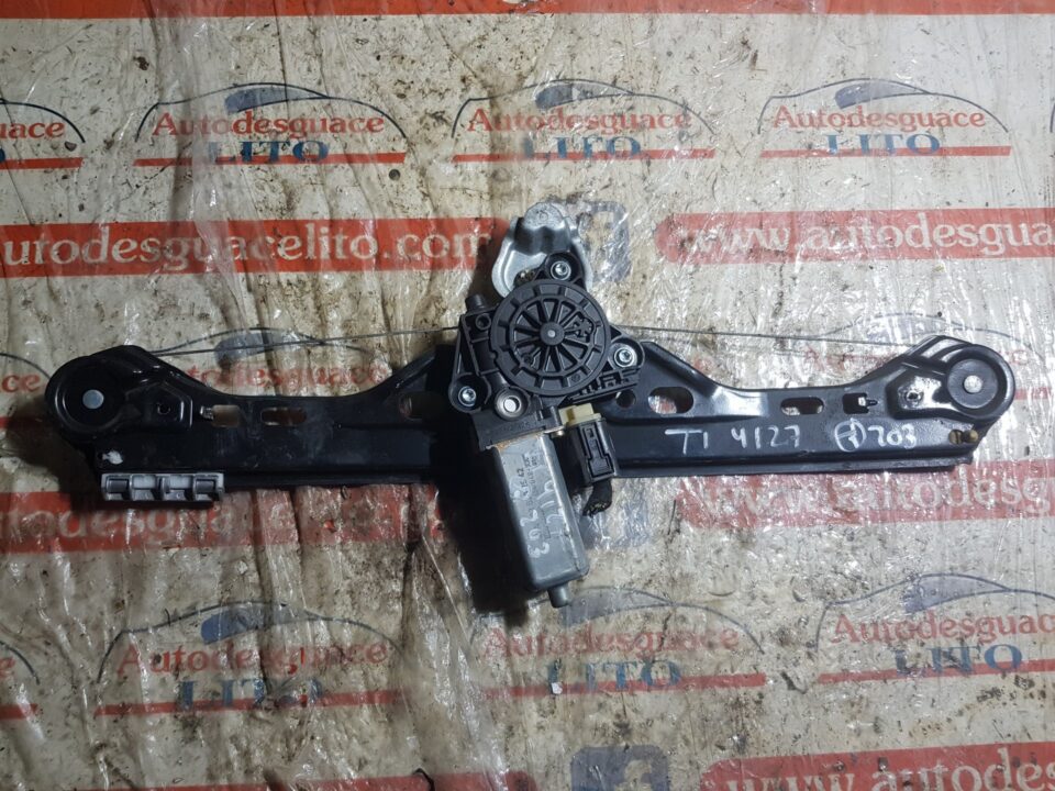 ELEVALUNAS TRASERO IZQUIERDO MERCEDES-BENZ CLASE C (BM 203) BERLINA 200 CDI (203.004)