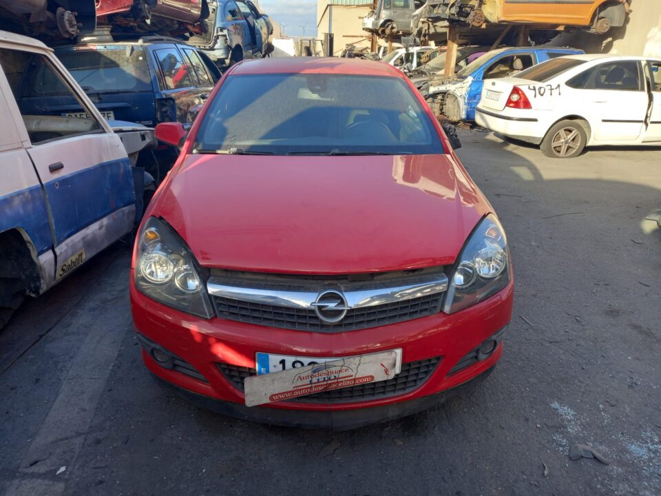 LUZ CENTRAL DE FRENO OPEL ASTRA H GTC Cosmo