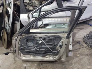 PUERTA DELANTERA DERECHA BMW SERIE 3 BERLINA (E90) 318d - fotografía 2