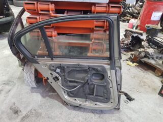 PUERTA TRASERA IZQUIERDA BMW SERIE 3 BERLINA (E90) 318d - fotografía 3