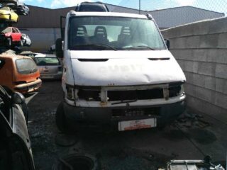 PUENTE TRASERO IVECO DAILY FURGÓN Caja cerrada techo alto 35C batalla 3000 - fotografía 4