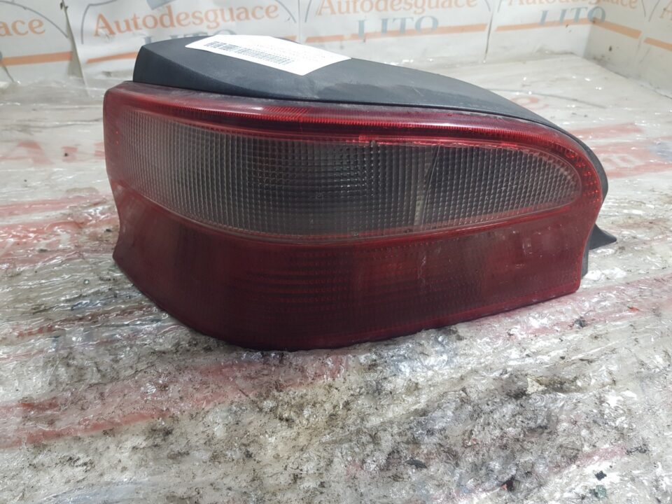 PILOTO TRASERO IZQUIERDO CITROEN SAXO 1.1 Furio