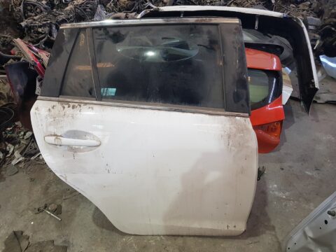 PUERTA TRASERA DERECHA MAZDA 6 BERLINA (GJ) Center-Line