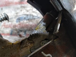 PALANCA FRENO DACIA SANDERO II Comfort - fotografía 2