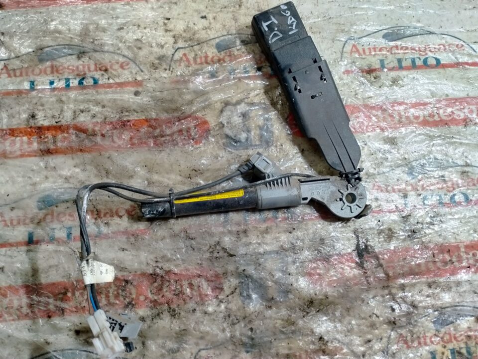 ENGANCHE CINTURON DELANTERO IZQUIERDO RENAULT KANGOO I (FKC0) Alize