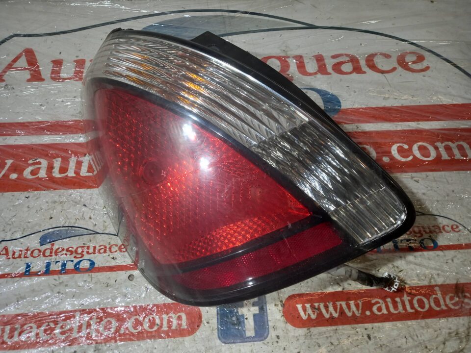 PILOTO TRASERO IZQUIERDO KIA RIO (JB) 1.4 Active