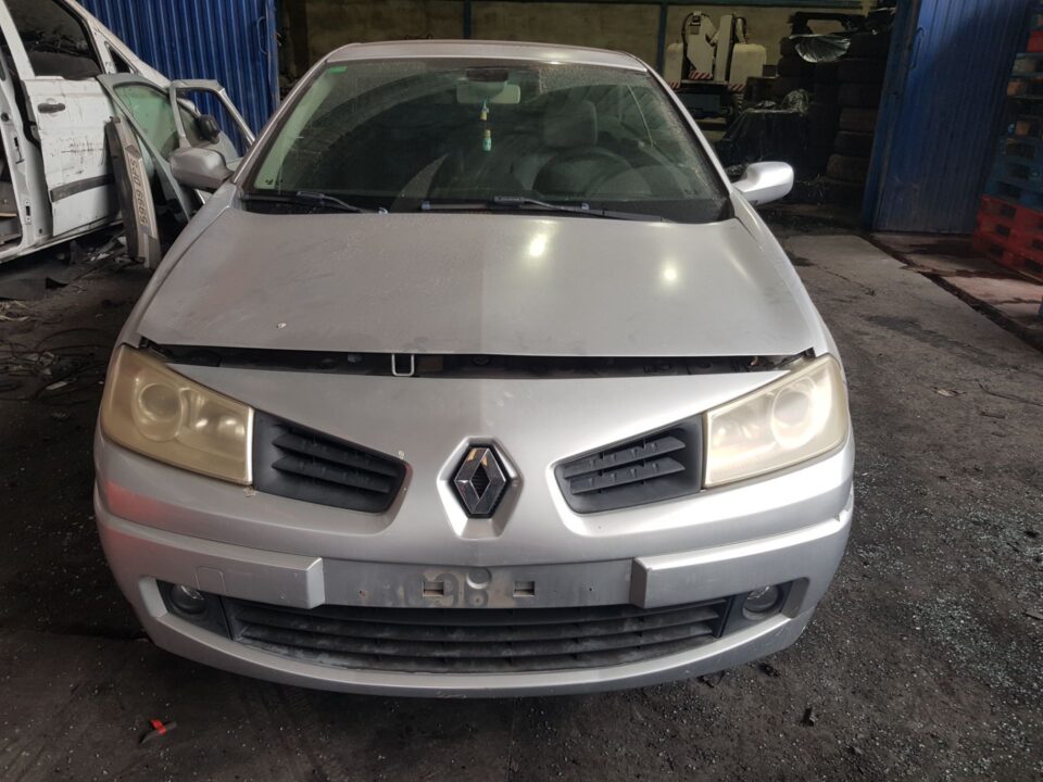 BASE DE ANTENA RENAULT MEGANE II COUPECABRIO Authentique