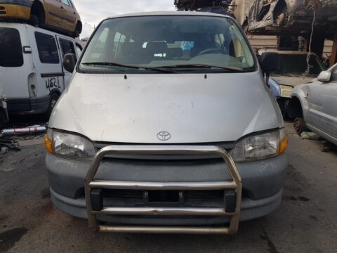 NO IDENTIFICADO TOYOTA HI-ACE Combi (9 - Plazas)