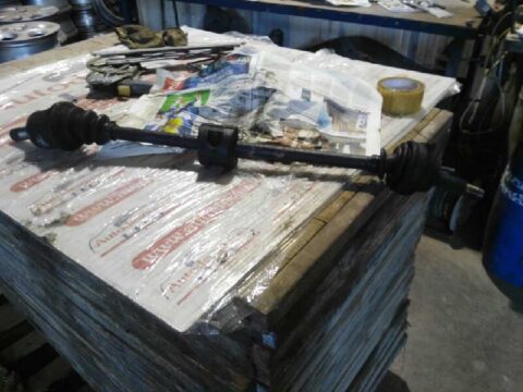 TRANSMISION DELANTERA DERECHA FORD FIESTA BERLINA