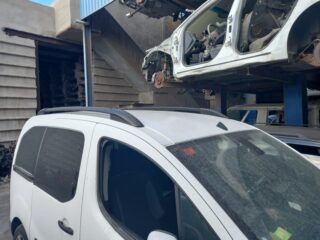 MANDO ELEVALUNAS DELANTERO DERECHO PEUGEOT - fotografía 5