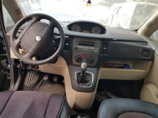 FARO DERECHO LANCIA MUSA (184) 1.4 16V Oro - fotografía 4