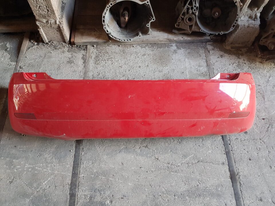 PARAGOLPES TRASERO FORD FIESTA (CBK) Ambiente