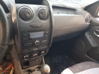 LUZ CENTRAL DE FRENO DACIA DUSTER I Ambiance 4x2 - fotografía 6