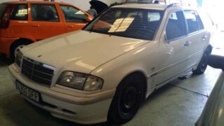 GUANTERA MERCEDES-BENZ CLASE C (BM 202) BERLINA 250 TD (202.128) - fotografía 8