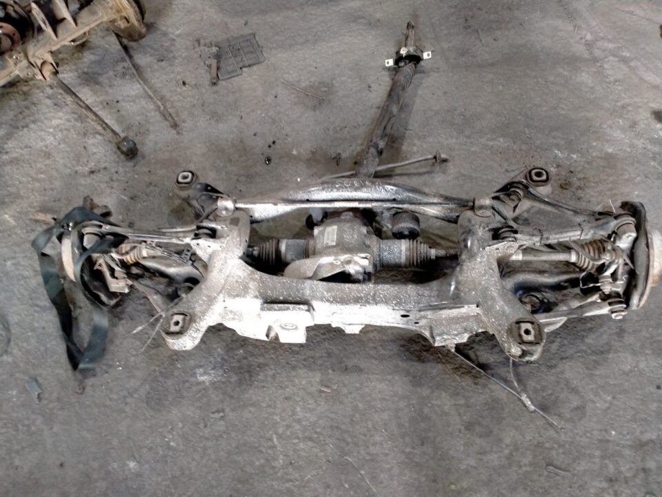 PUENTE TRASERO BMW SERIE 1 BERLINA 5P (F20) 116d M Sport