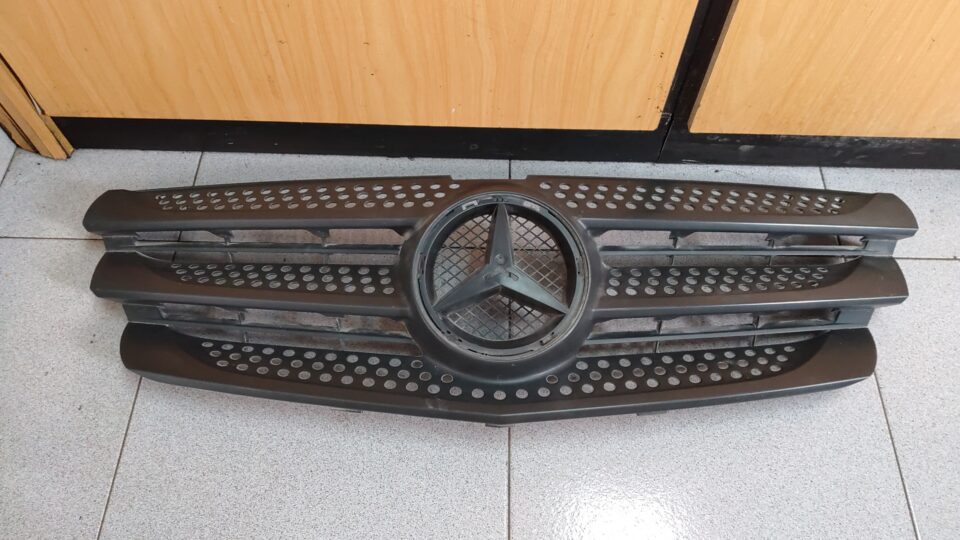 REJILLA DELANTERA MERCEDES-BENZ VITO MIXTO (447)