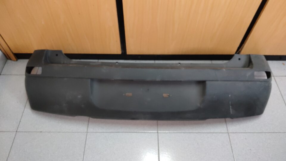 PARAGOLPES TRASERO OPEL CORSA C
