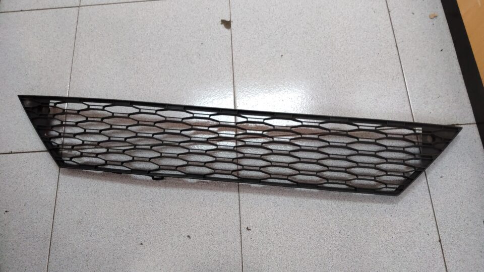 REJILLA PARAGOLPES DELANTERO SEAT LEON (5F1)