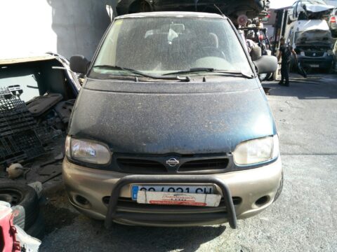 FARO DERECHO NISSAN SERENA (C23M) 2.3 SLX Diesel