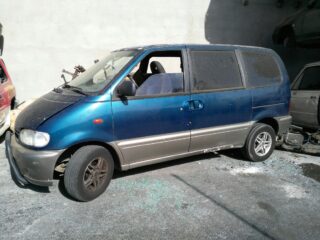 FARO DERECHO NISSAN SERENA (C23M) 2.3 SLX Diesel - fotografía 3
