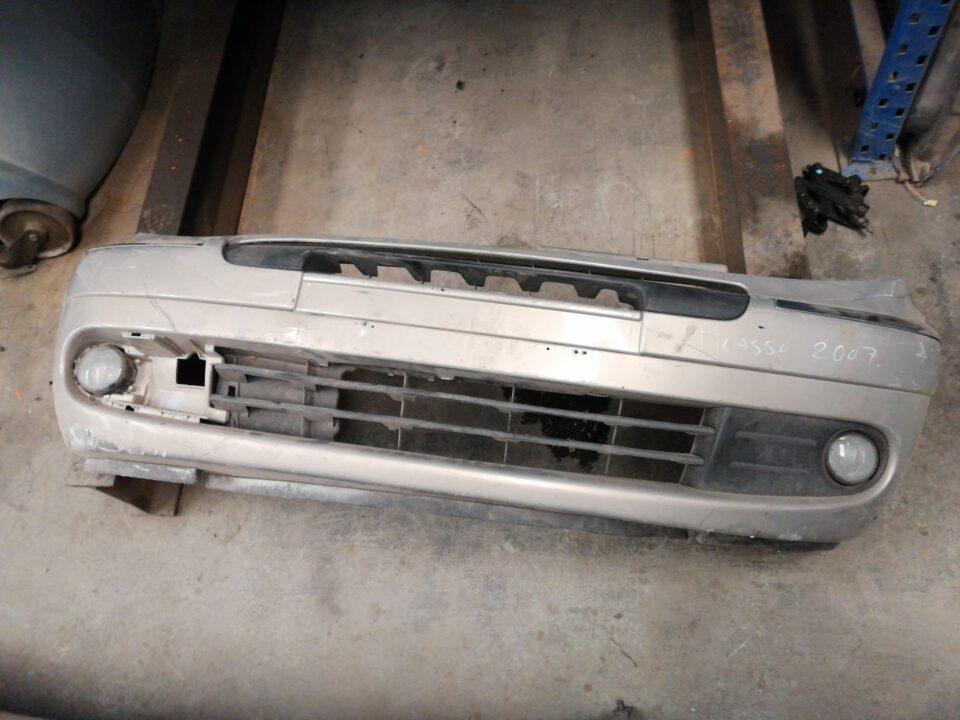 PARAGOLPES DELANTERO CITROEN XSARA PICASSO 2.0 16V Exclusive