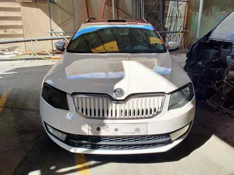 PUERTA DELANTERA IZQUIERDA SKODA OCTAVIA COMBI (5E5) Like