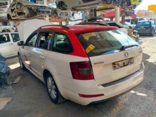 PUERTA DELANTERA IZQUIERDA SKODA OCTAVIA COMBI (5E5) Like - fotografía 4