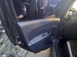 PUERTA DELANTERA DERECHA DACIA SANDERO II Comfort - fotografía 3