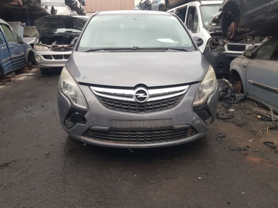 PUERTA TRASERA IZQUIERDA OPEL ZAFIRA C TOURER Edition