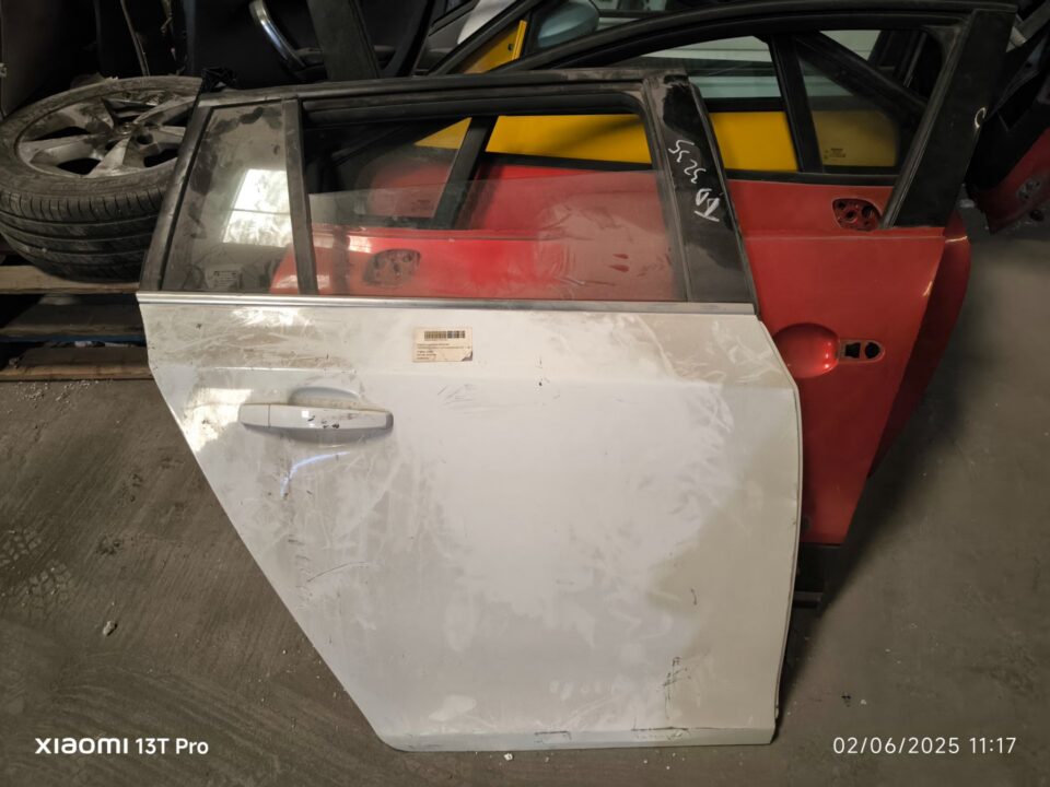PUERTA TRASERA DERECHA CHEVROLET CRUZE STATION WAGON LTZ