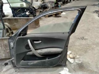 PUERTA DELANTERA DERECHA BMW SERIE 1 BERLINA (E81E87) 118d - fotografía 2