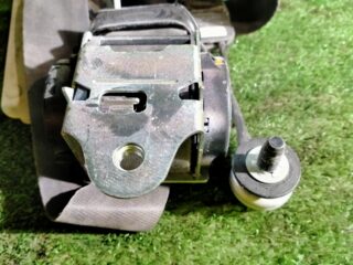 CINTURON SEGURIDAD DELANTERO DERECHO OPEL CORSA E GSi - fotografía 2